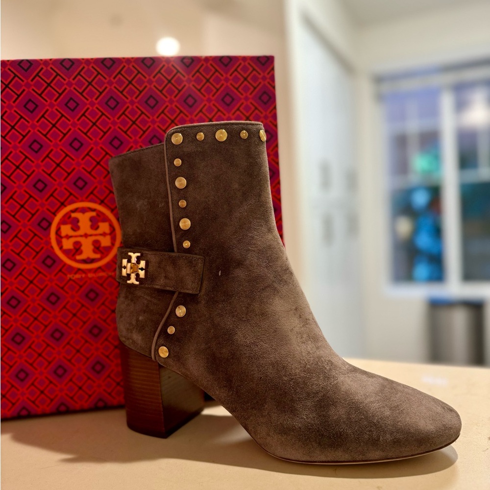 New Tory Burch Studded Ankle Boots size 11